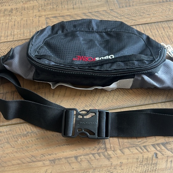 ObusForme Fanny Pack / Cross Body Bag - Picture 5 of 8